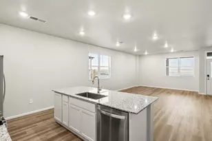 795 N Tibet St, Aurora, CO 80018 - Photo 11