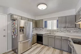 6945 S Ulster Cir, Englewood, CO 80112 - Photo 3