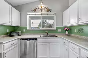 4395 Hunterwood Dr, Highlands Ranch, CO 80130 - Photo 9