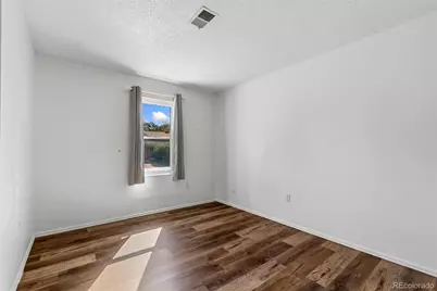 2205 Lincoln Street, Longmont, CO 80501 - Photo 17