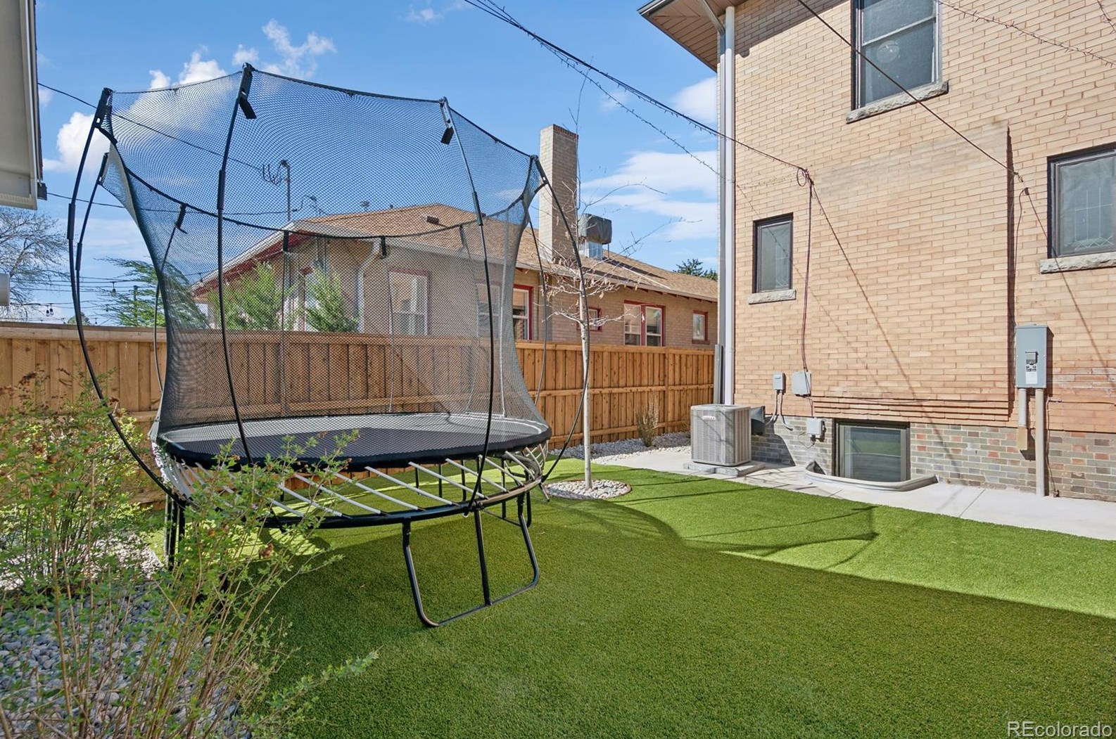 614 Josephine St, Denver CO  80206-3723 exterior