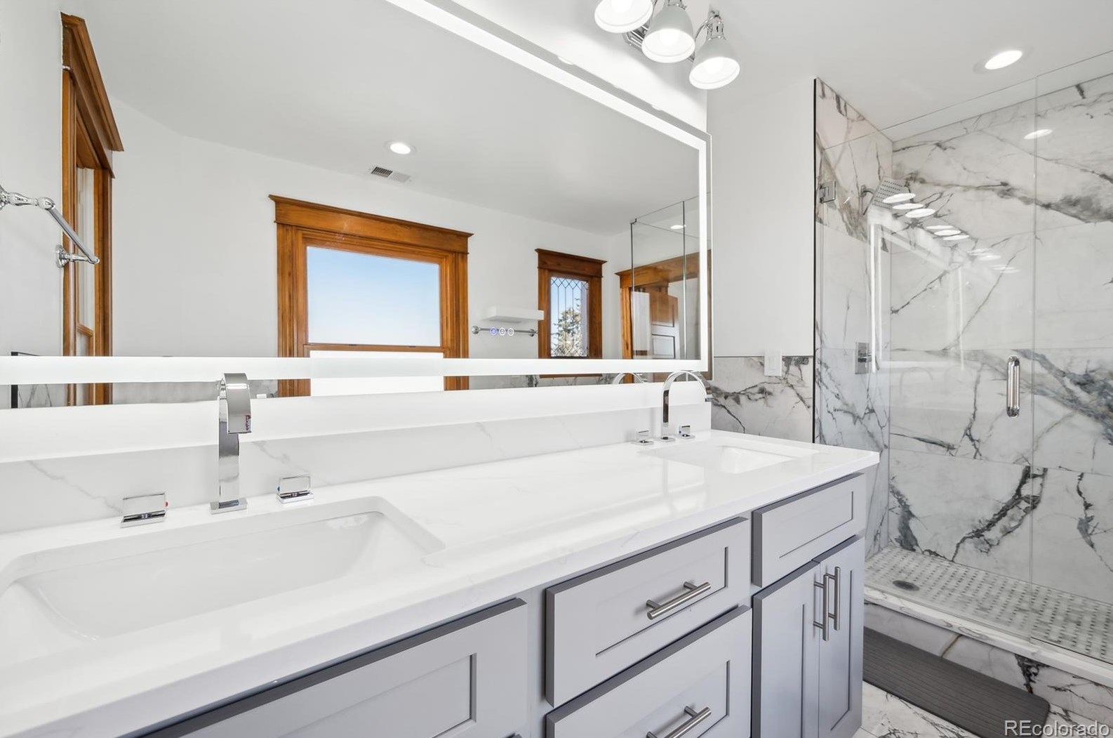 614 Josephine St, Denver CO  80206-3723 exterior