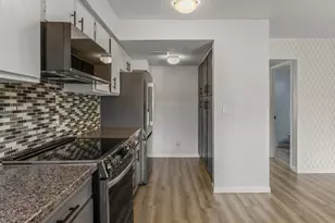 1284 S Crystal Way, Aurora, CO 80012 - Photo 11