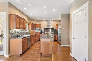 22292 Chippewa Ln, Golden, CO 80401 - Photo 17