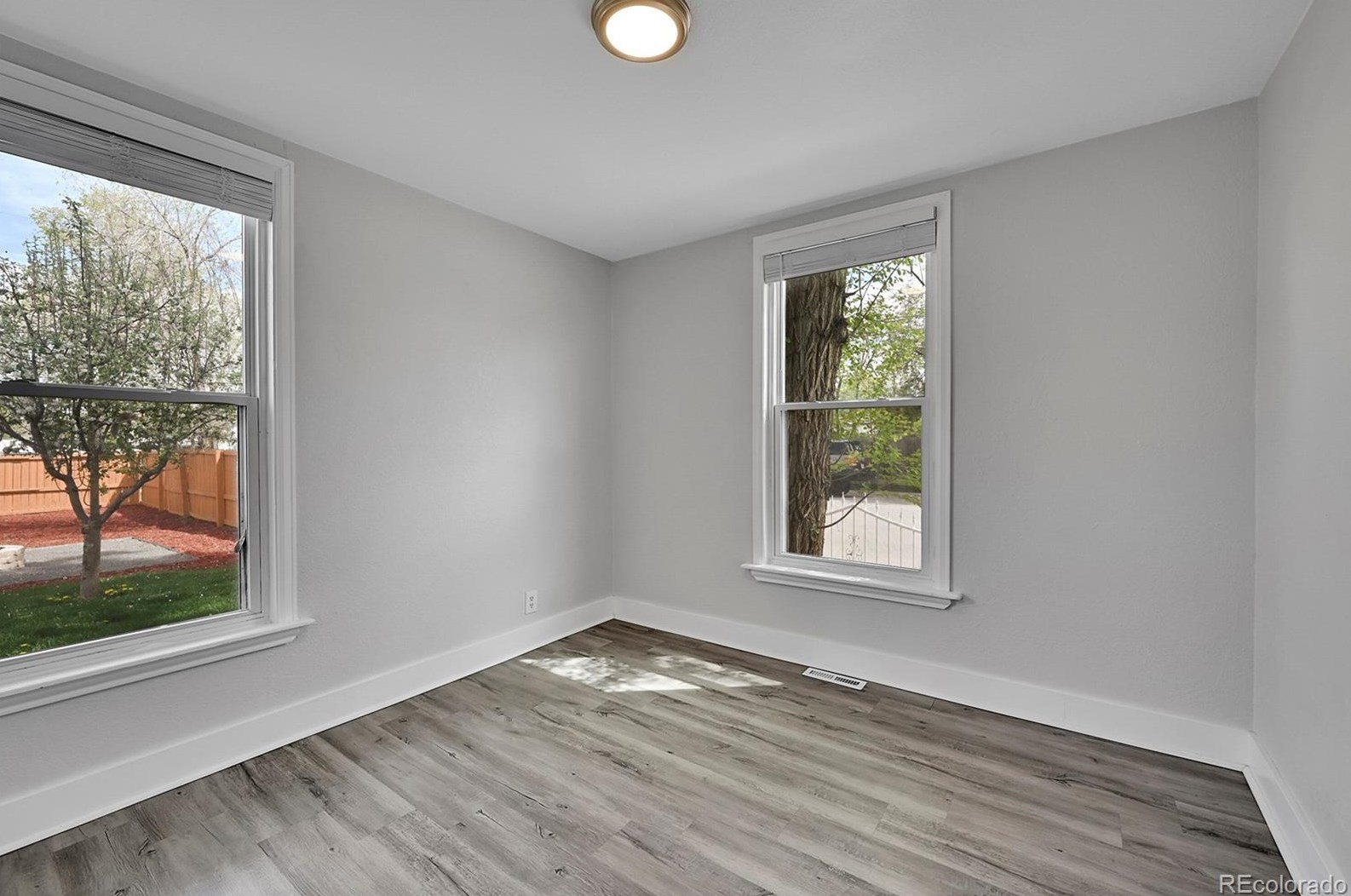 1904 Iola St, Denver CO  80010-2342 exterior