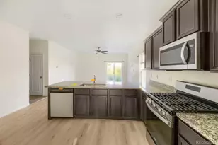 311 Maple St, Bennett, CO 80102 - Photo 7