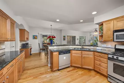 8631 E Hawaii Drive, Denver, CO 80231 - Photo 17