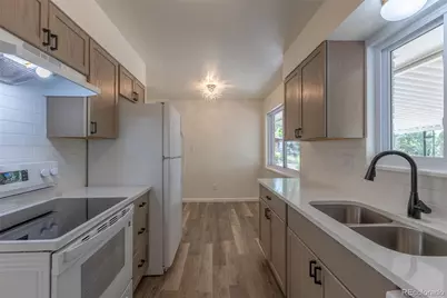 8169 Loretta Drive, Denver, CO 80221 - Photo 9