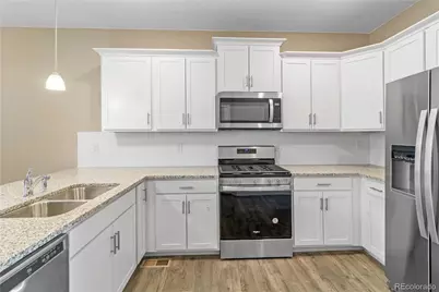 827 N Quatar Street, Aurora, CO 80018 - Photo 9