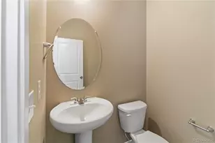 827 N Quatar St, Aurora, CO 80018 - Photo 11