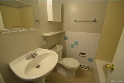 10800 E 4th Way, Aurora, CO 80010 - Photo 21