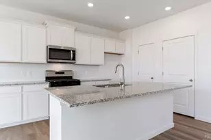 11643 Reagan Rdg Dr, Colorado Springs, CO 80925 - Photo 11