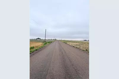 9650 N Manila Road, Bennett, CO 80237 - Photo 5
