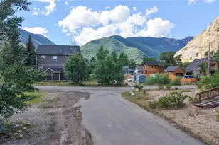 1431 Marion St, Georgetown, CO 80444 - Photo 9