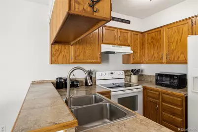 8805 W Floyd Avenue, Lakewood, CO 80227 - Photo 11
