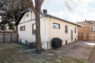 2289 N Glencoe St, Denver, CO 80207 - Photo 23