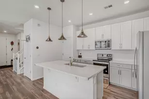 4397 S Netherland Ct, Aurora, CO 80015 - Photo 3