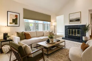 2267 S Yosemite Cir, Denver, CO 80231 - Photo 3