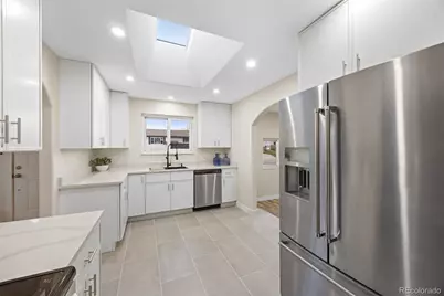 1061 Phillips, Northglenn, CO 80233 - Photo 5