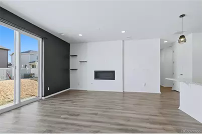 10562 Yosemite Street, Commerce City, CO 80640 - Photo 7