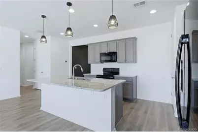 10562 Yosemite Street, Commerce City, CO 80640 - Photo 11