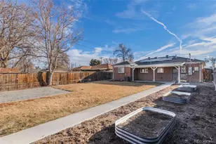 2885 Oneida St, Denver, CO 80207 - Photo 3