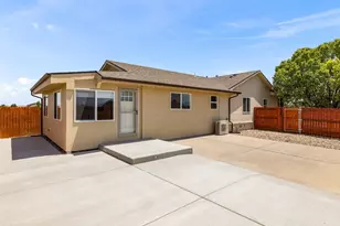 1151 W Buena Ventura Ct, Pueblo, CO 81007 - Photo 25