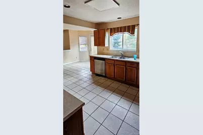 18566 E Greenwood Place, Aurora, CO 80013 - Photo 9