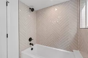 2451 Lawrence St, Denver, CO 80205 - Photo 29