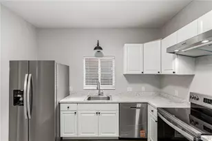 725 Knox Ct, Denver, CO 80204 - Photo 3