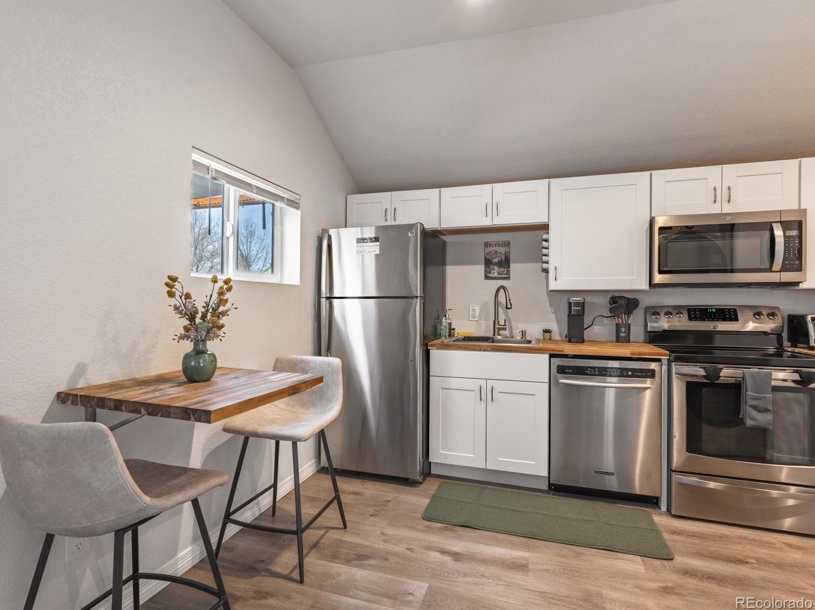 2072 Emporia St, Denver CO  80010-1102 exterior