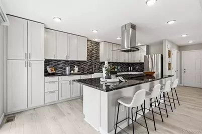 30 S Moline Street, Aurora, CO 80012 - Photo 9