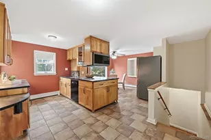 2002 W Ridge Rd, Littleton, CO 80120 - Photo 9