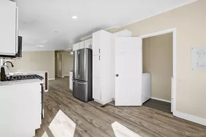 2885 E Mid Way Boulevard, Denver, CO 80234 - Photo 5