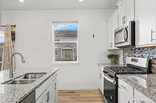 15771 Roslyn St, Thornton, CO 80602 - Photo 13