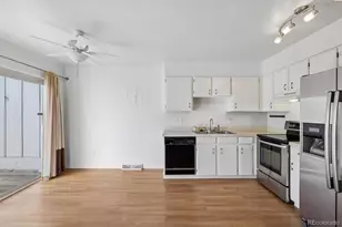 7002 S Knolls Way, Centennial, CO 80122 - Photo 7