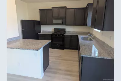 211 Zachary Street, Keenesburg, CO 80643 - Photo 3