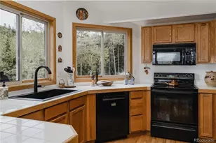 254 Aspenwood Ln, Evergreen, CO 80439 - Photo 11