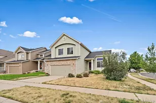 5552 Jasper St, Denver, CO 80239 - Photo 1