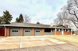 2110 Applewood Dr, Lakewood, CO 80215 - Photo 1