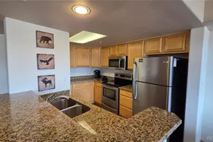 980 Lakepoint Dr, Frisco, CO 80443 - Photo 9