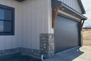 348 Arrowhead Dr, Florence, CO 81226 - Photo 5