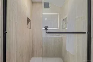 6703 S Locust Ct, Centennial, CO 80112 - Photo 19