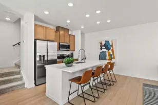 2060 S Holly St, Denver, CO 80222 - Photo 5