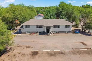 340 Gahart Dr, Colorado Springs, CO 80916 - Photo 37