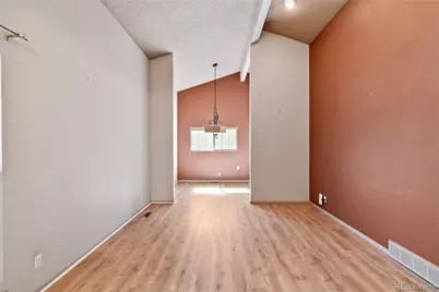 3691 S Mission Parkway, Aurora, CO 80013 - Photo 9