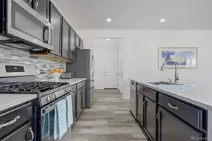 21929 E Stanford Cir, Aurora, CO 80015 - Photo 13