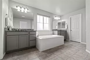 7013 S Uriah St, Aurora, CO 80016 - Photo 17