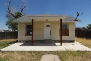 492 3rd Ave, Deer Trail, CO 80105 - Photo 1