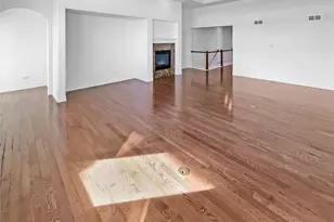 7628 S Country Club Pkwy, Aurora, CO 80016 - Photo 3